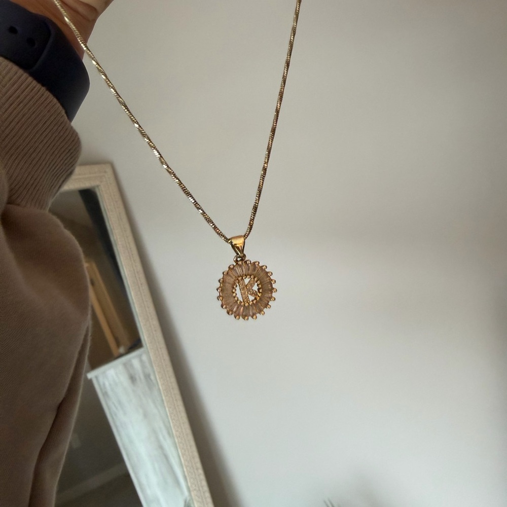 Radiant Gold Pendant Necklace